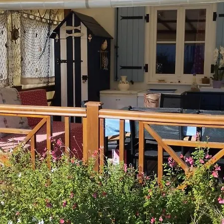 Maison Climatisee Avec Piscine Casa de Férias *